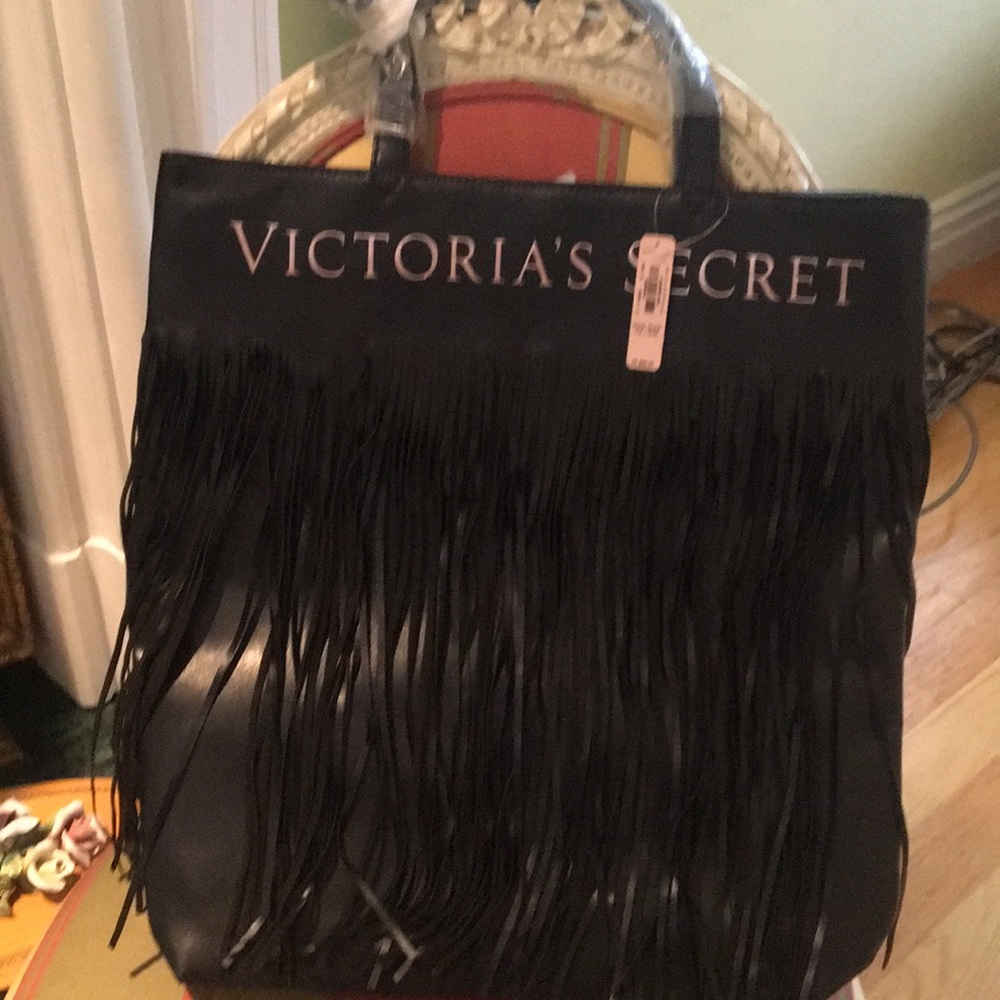 VICTORIA’S SECRET
